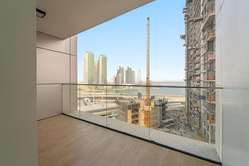 FIRST CLASS 1BR Luxe in Heart of Abu Dhabi Apartment in Abu Dhabi