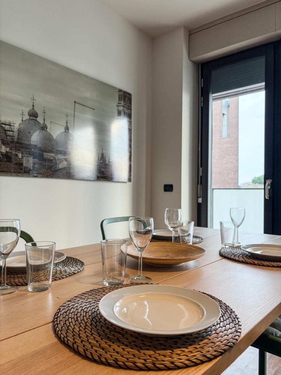 Large Apartment with Terrace Apartment in Milan