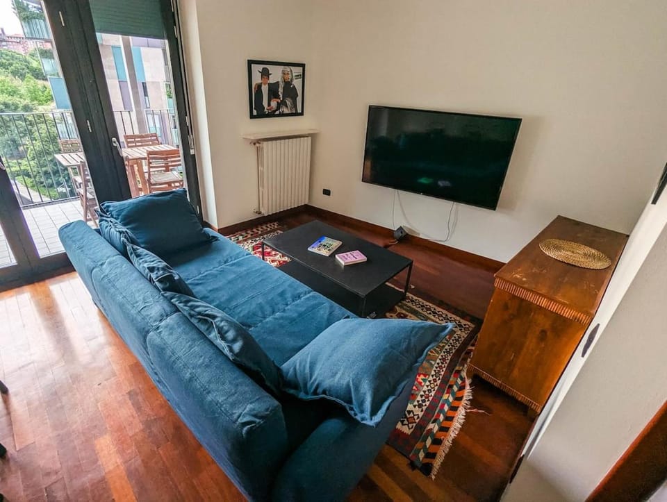 Large Apartment with Terrace Apartment in Milan