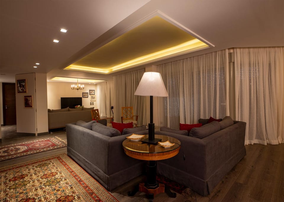 Communal lounge/ TV room, TV and multimedia, Living room, Seating area