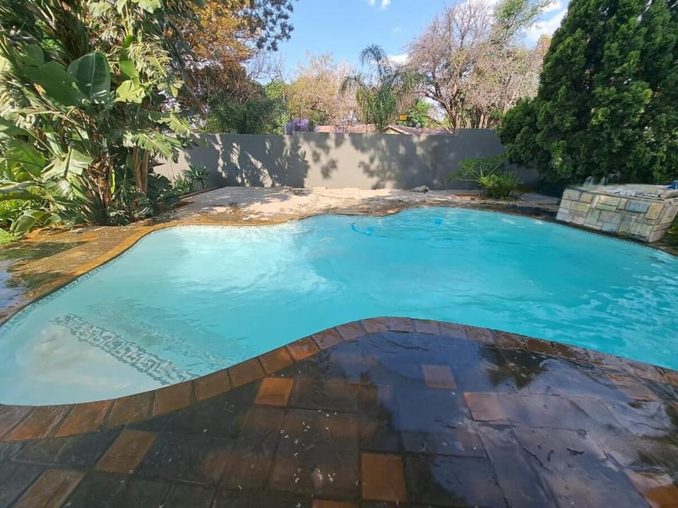 Swimming pool, Swimming pool