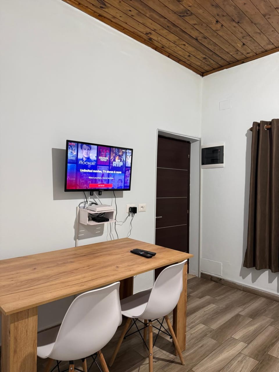 TV and multimedia, Dining area, Evening entertainment