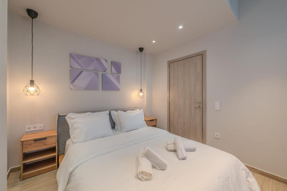 Minimal Style Apartment near Piraeus Port Apartment in Pireas
