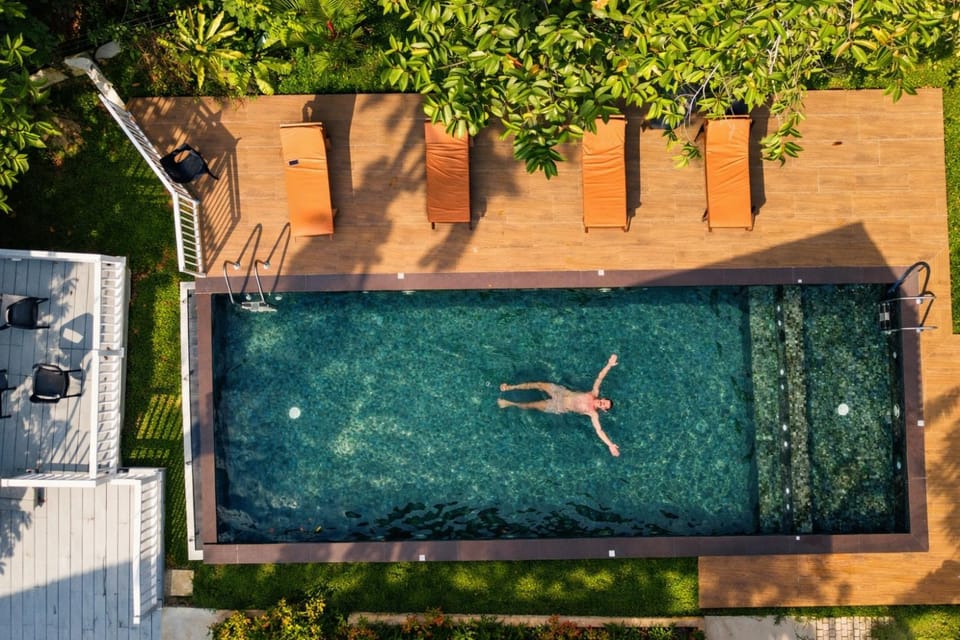 Garden, Garden view, Pool view, Swimming pool, Swimming pool, sunbed, sunbed