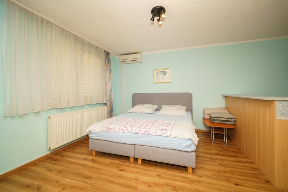 Sea Breeze Apartments Apartment in Crikvenica