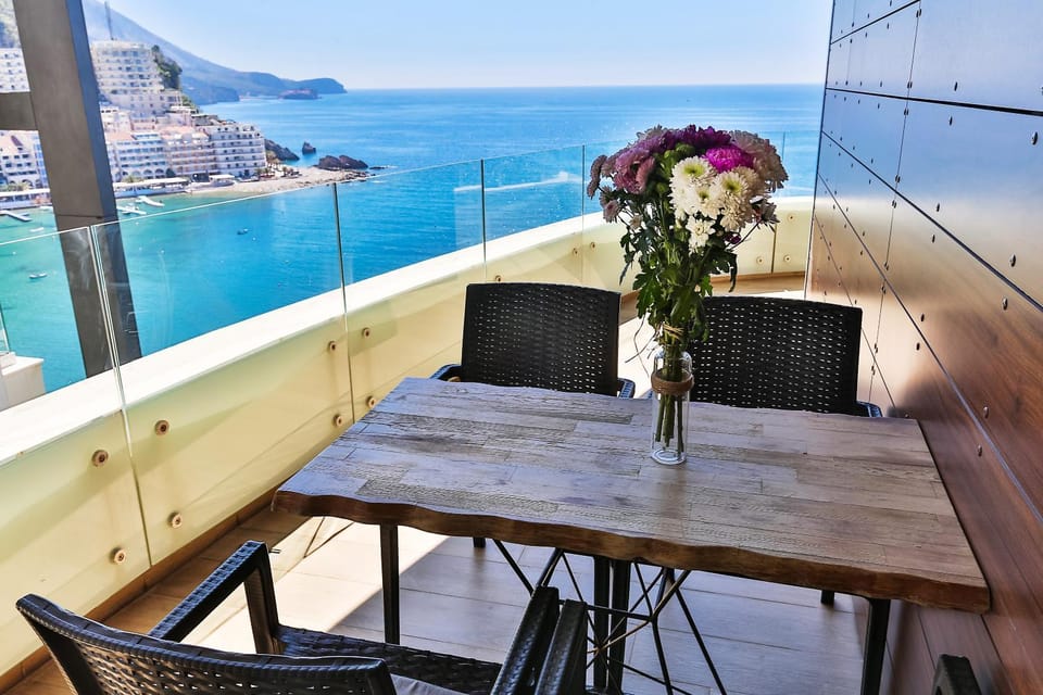 Day, Natural landscape, View (from property/room), Balcony/Terrace, Mountain view, Sea view