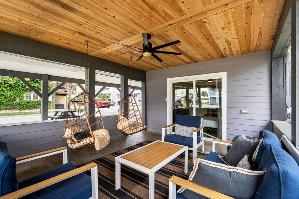 Urban Cowboy - Beach House House in North Myrtle Beach
