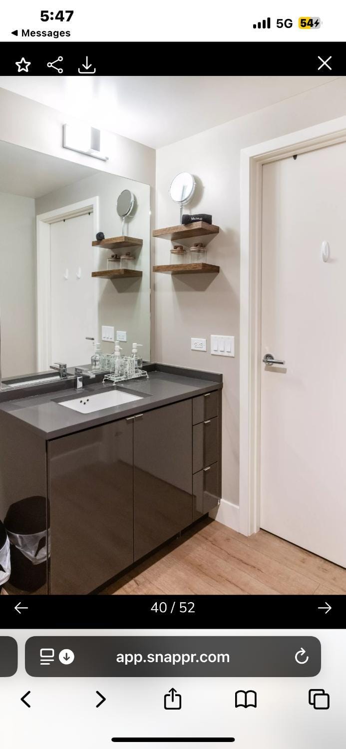 Janna hospitality Apartment in San Diego
