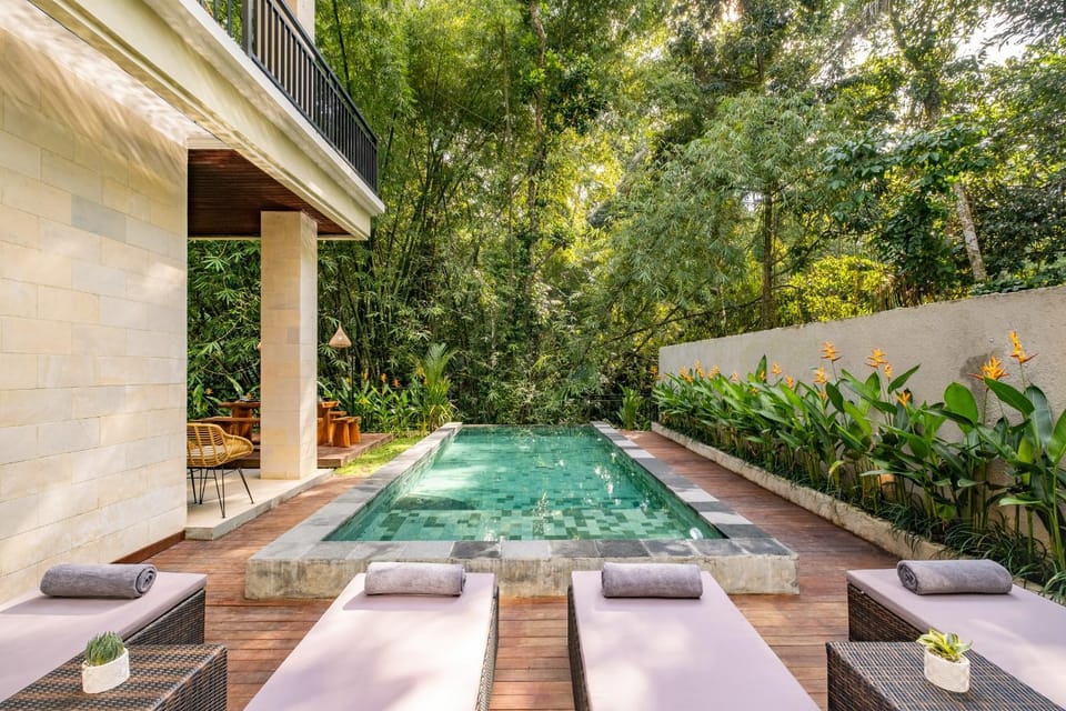 Property building, Swimming pool