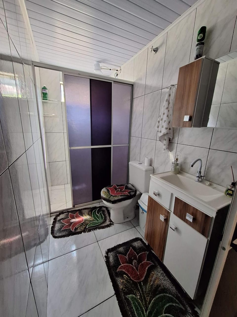 Shower, Toilet, Bathroom