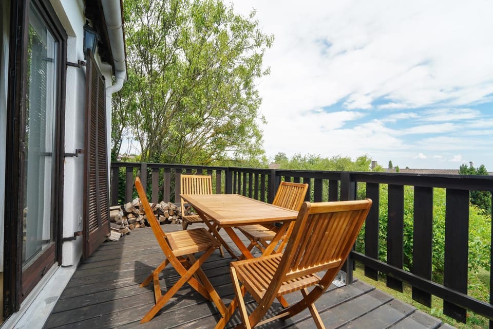 Day, View (from property/room), Balcony/Terrace, Dining area