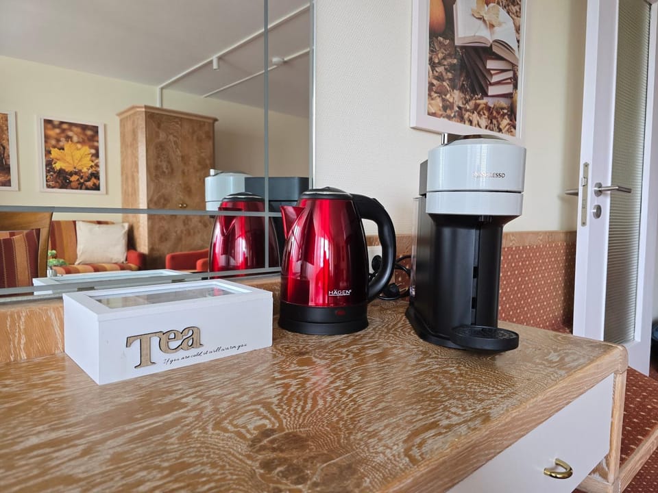 Coffee/tea facilities, Living room