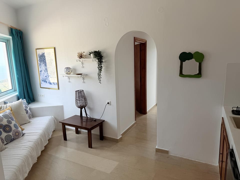 Art & Motion Union - Sunrise Room Apartment in Decentralized Administration of the Aegean