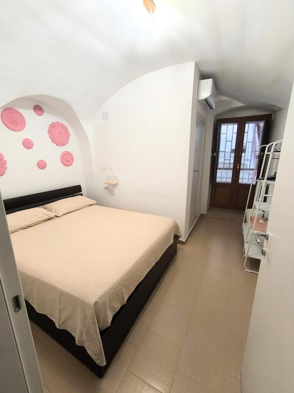 Property building, Living room, Bedroom