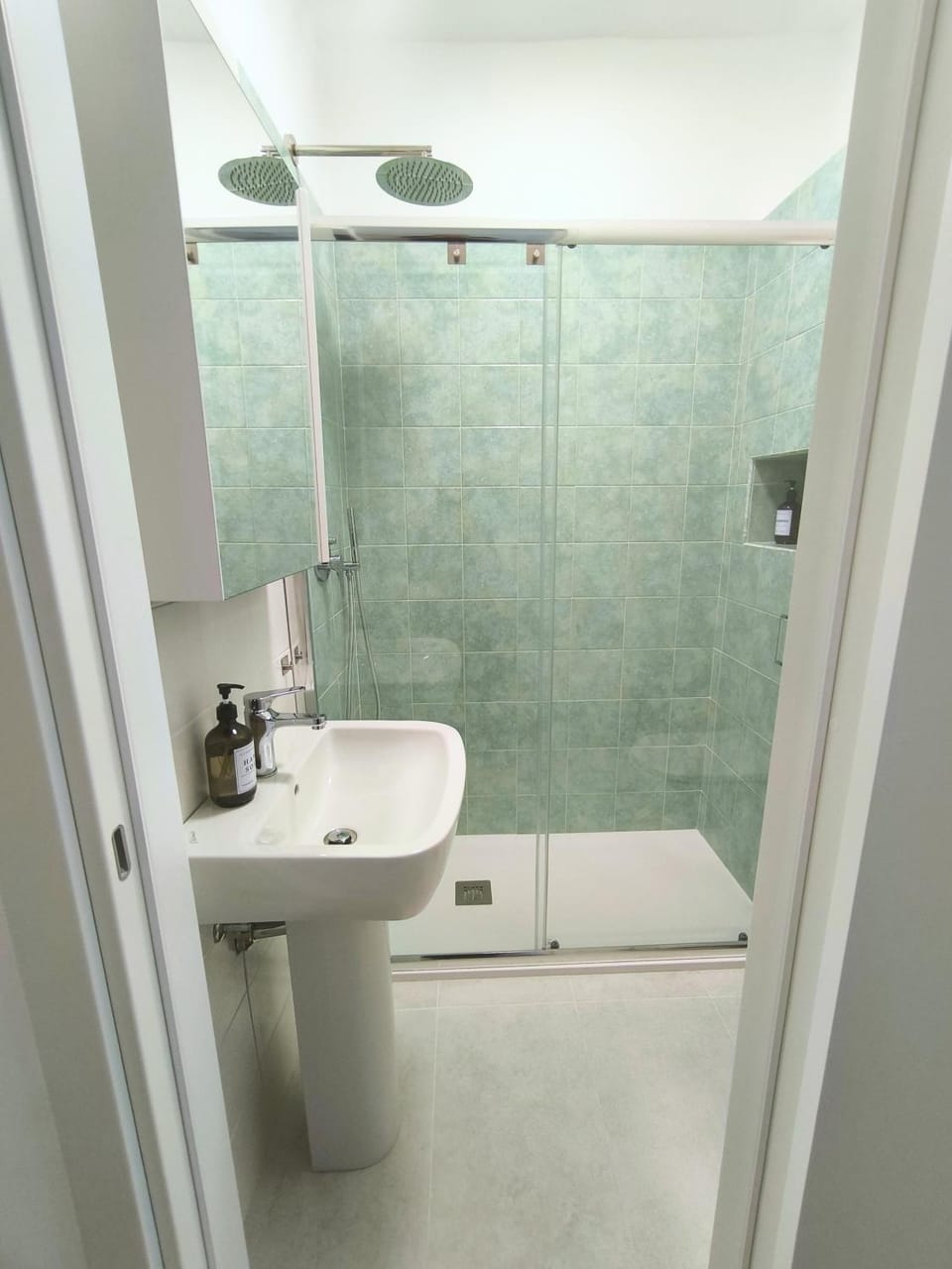 Bathroom, Living room