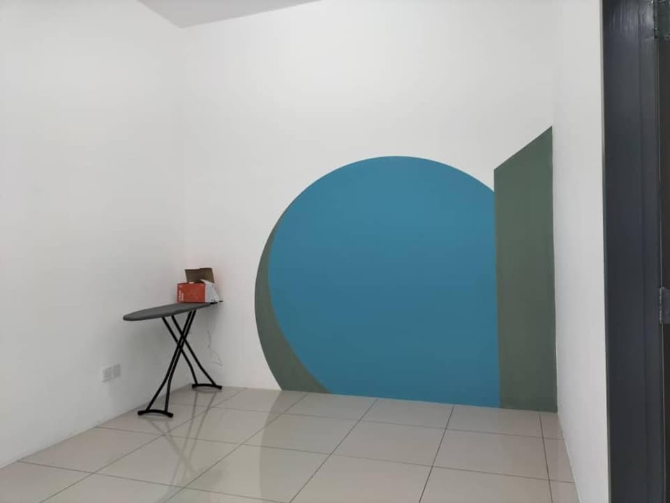 Cozy 4 bedrooms Double Storey Homestay, in front Kulim Central Mall House in Penang