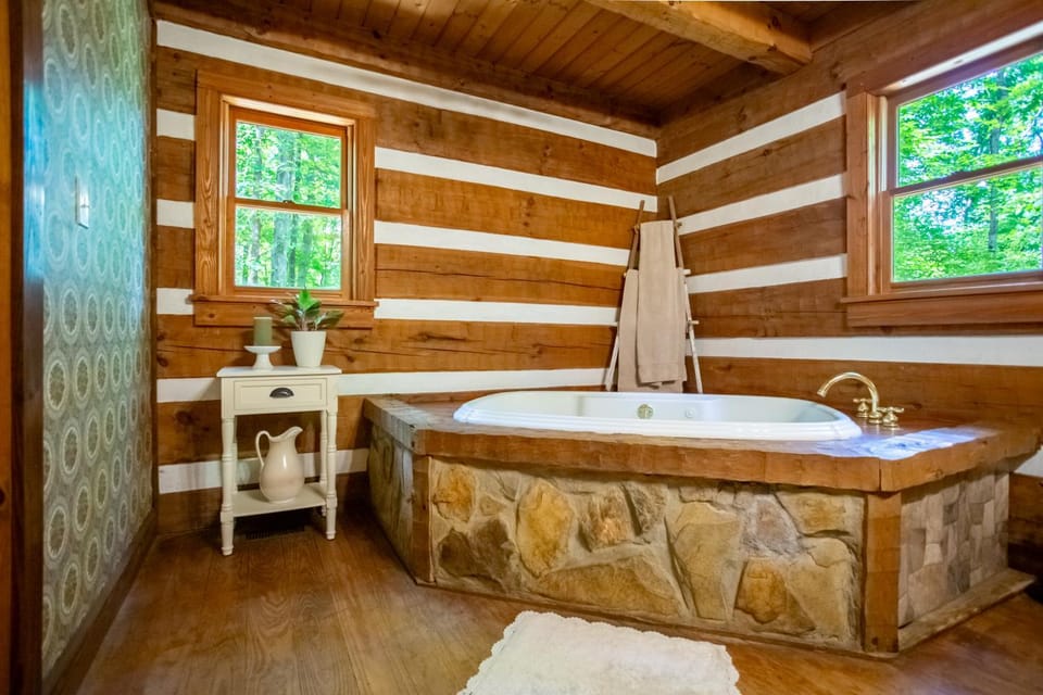 Bathroom, Bath, towels
