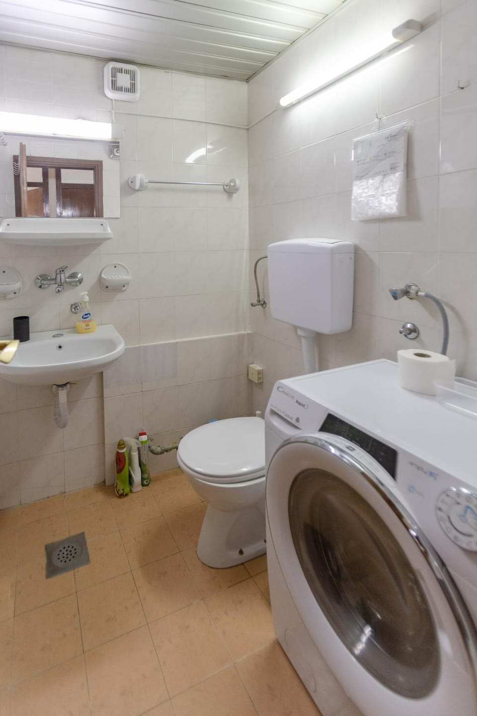 Toilet, Bathroom, washing machine, dryer