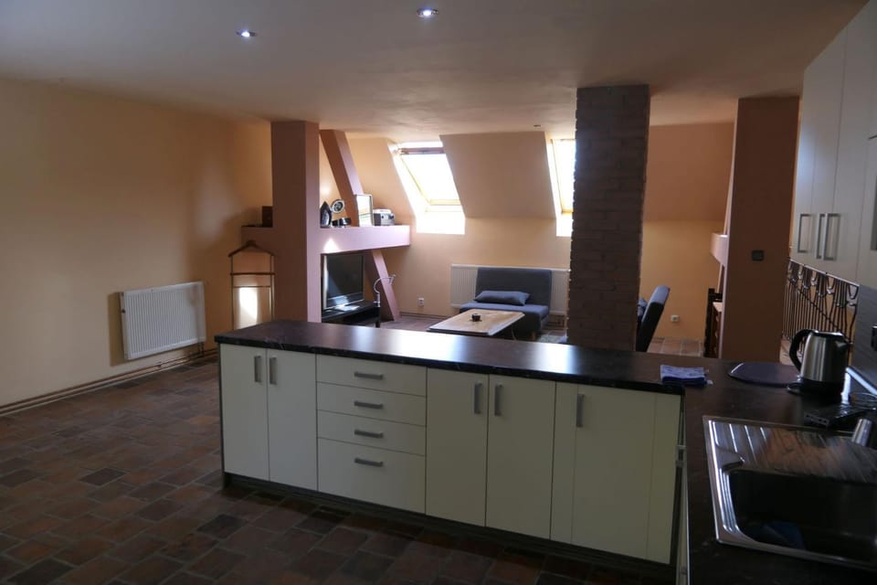 TV and multimedia, Kitchen or kitchenette