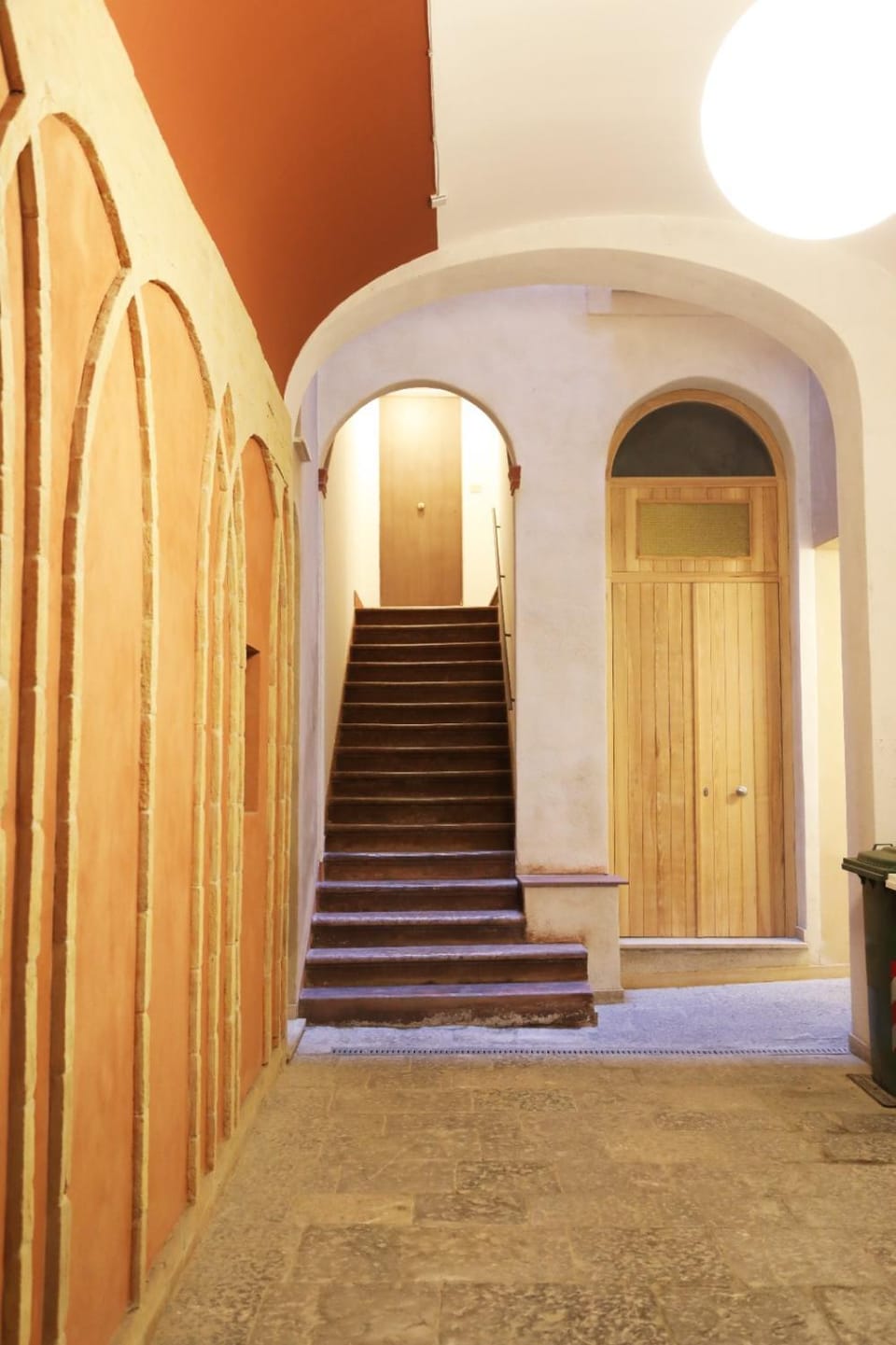 Facade/entrance