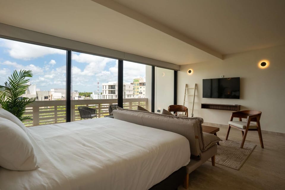 Bed, View (from property/room), Balcony/Terrace