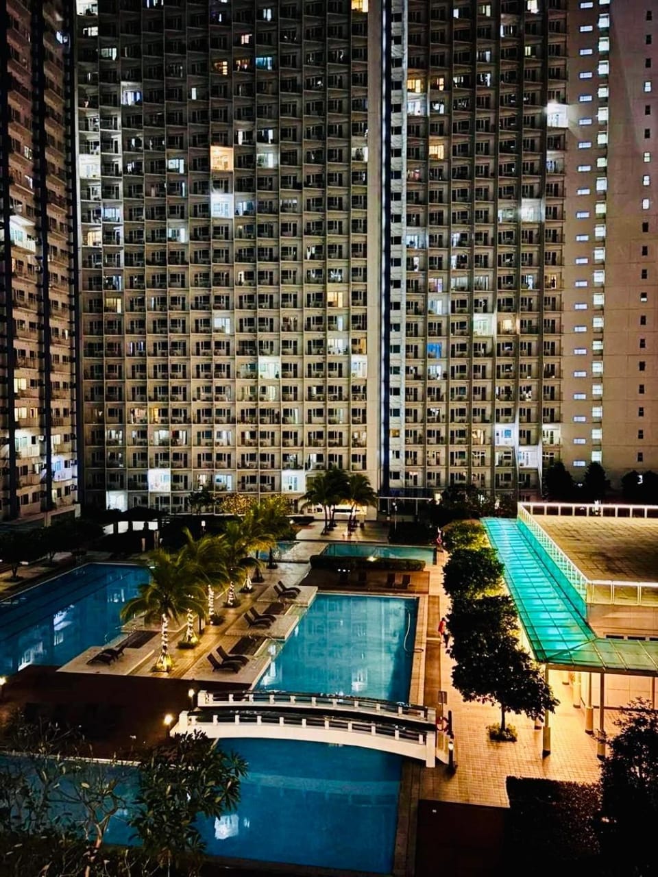 Your Urban Oasis in the Heart of Makati Apartment in Makati