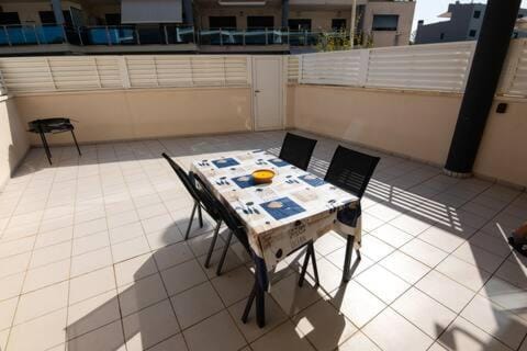 Ground floor apartment on the seafront with pool Apartment in Baix Maestrat