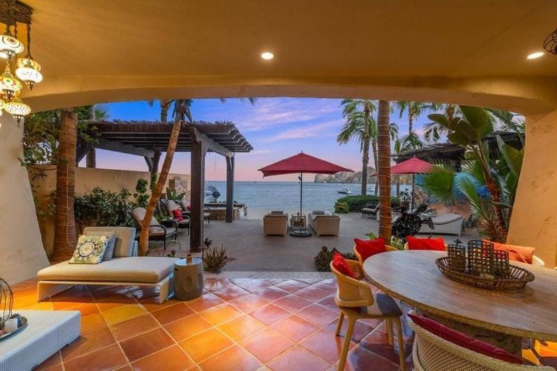 Living room, Swimming pool