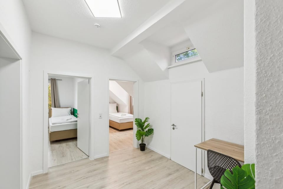 Facade/entrance, Bed