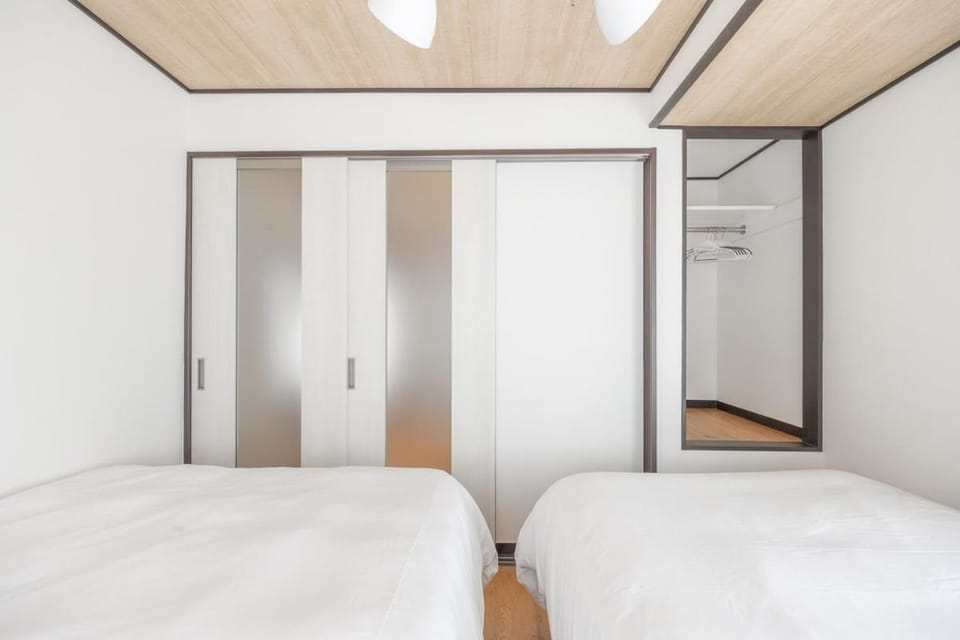 A unique cozy townhouse perfect for up to 5 guests Apartment in Shinjuku