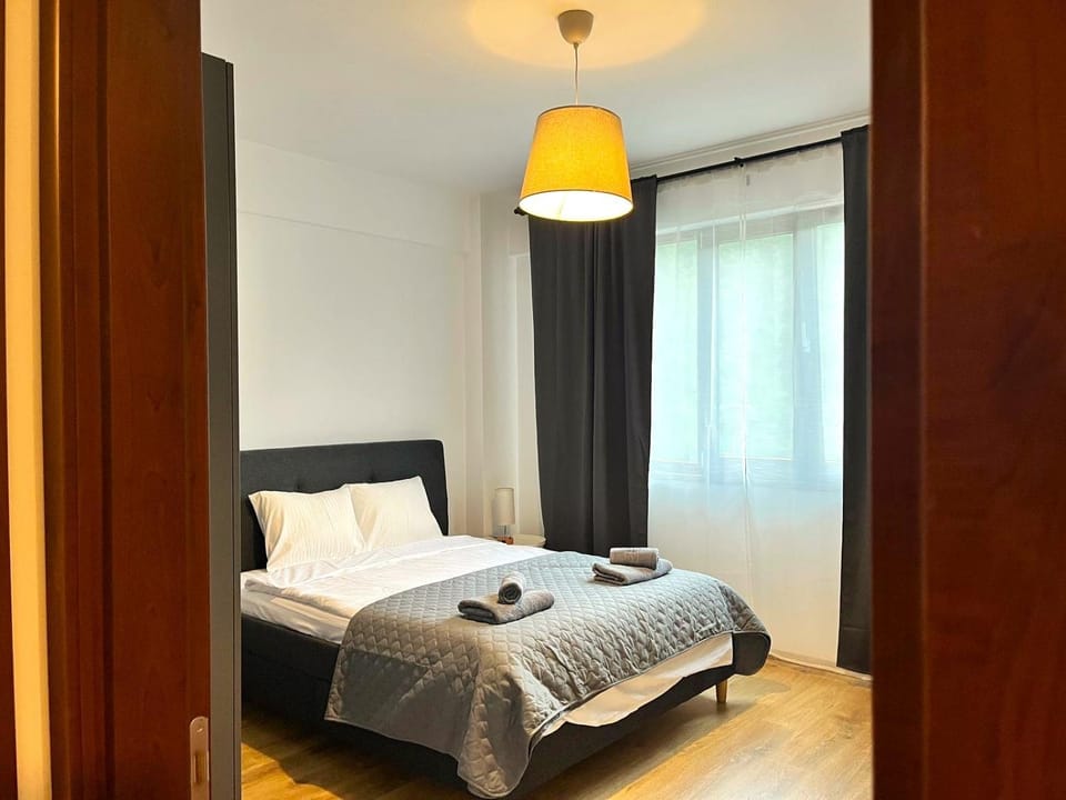Bed, Photo of the whole room, Bedroom, towels, wardrobe