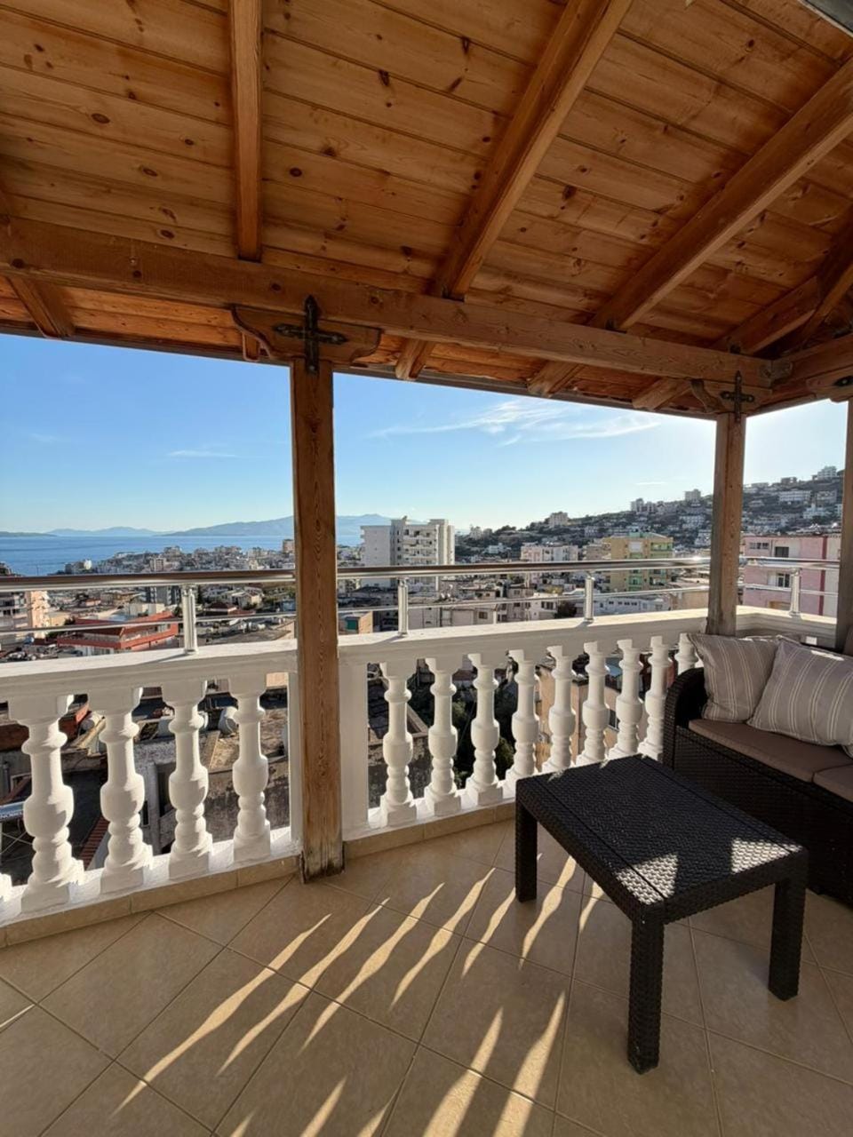 Black Marlin Luxury Penthouse Saranda Apartment in Sarandë