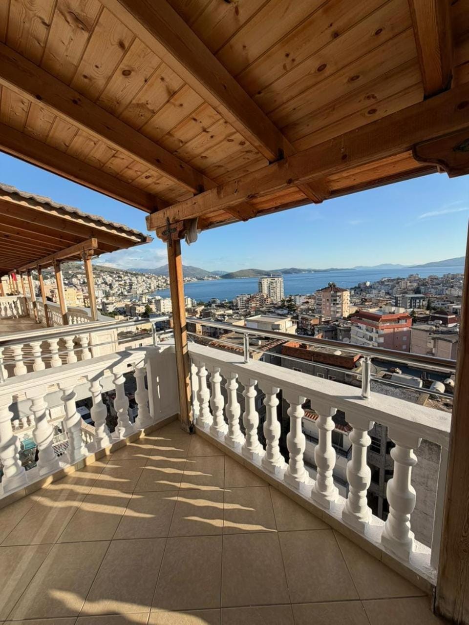 Black Marlin Luxury Penthouse Saranda Apartment in Sarandë