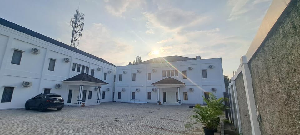 Property building, Parking