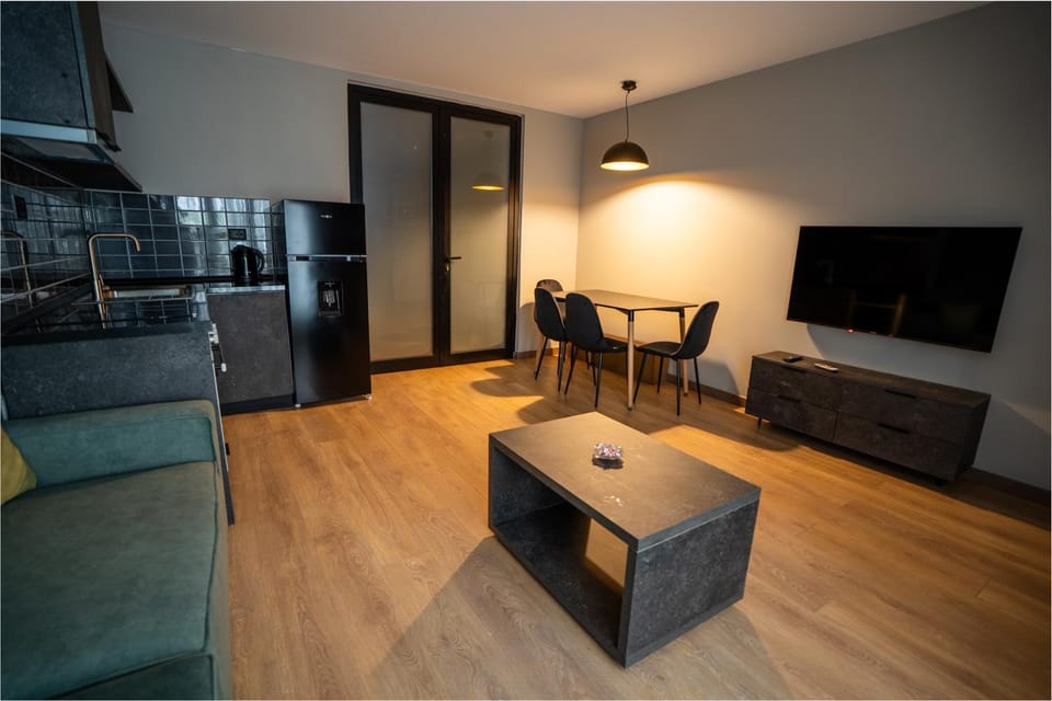 Noir Heaven - Sweet Escape Apartments Apartment in Tirana