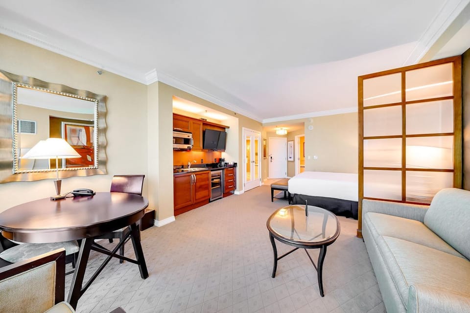 MGM Signature 19-716 Jacuzzi Studio Hotel in Las Vegas Strip