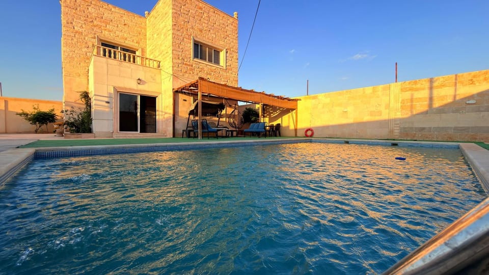 Property building, Swimming pool