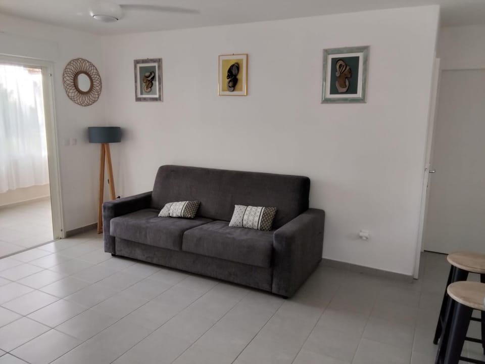 Coin de Paradis au calme, 300m de la Plage, Climatisé, Wifi Apartment in Les Trois-Îlets