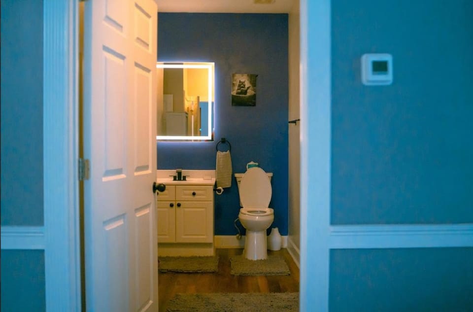 Toilet, Bathroom