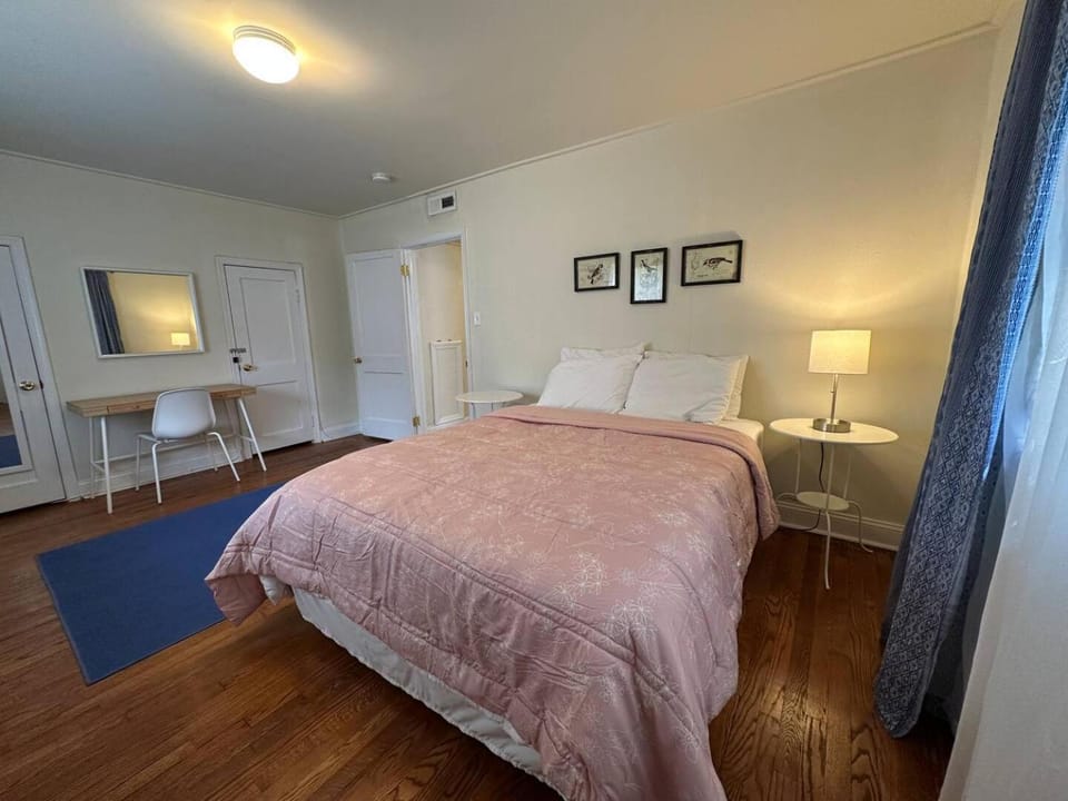 1 Block to Downtown Annapolis 3BR Retreat Apartment in Spa Creek