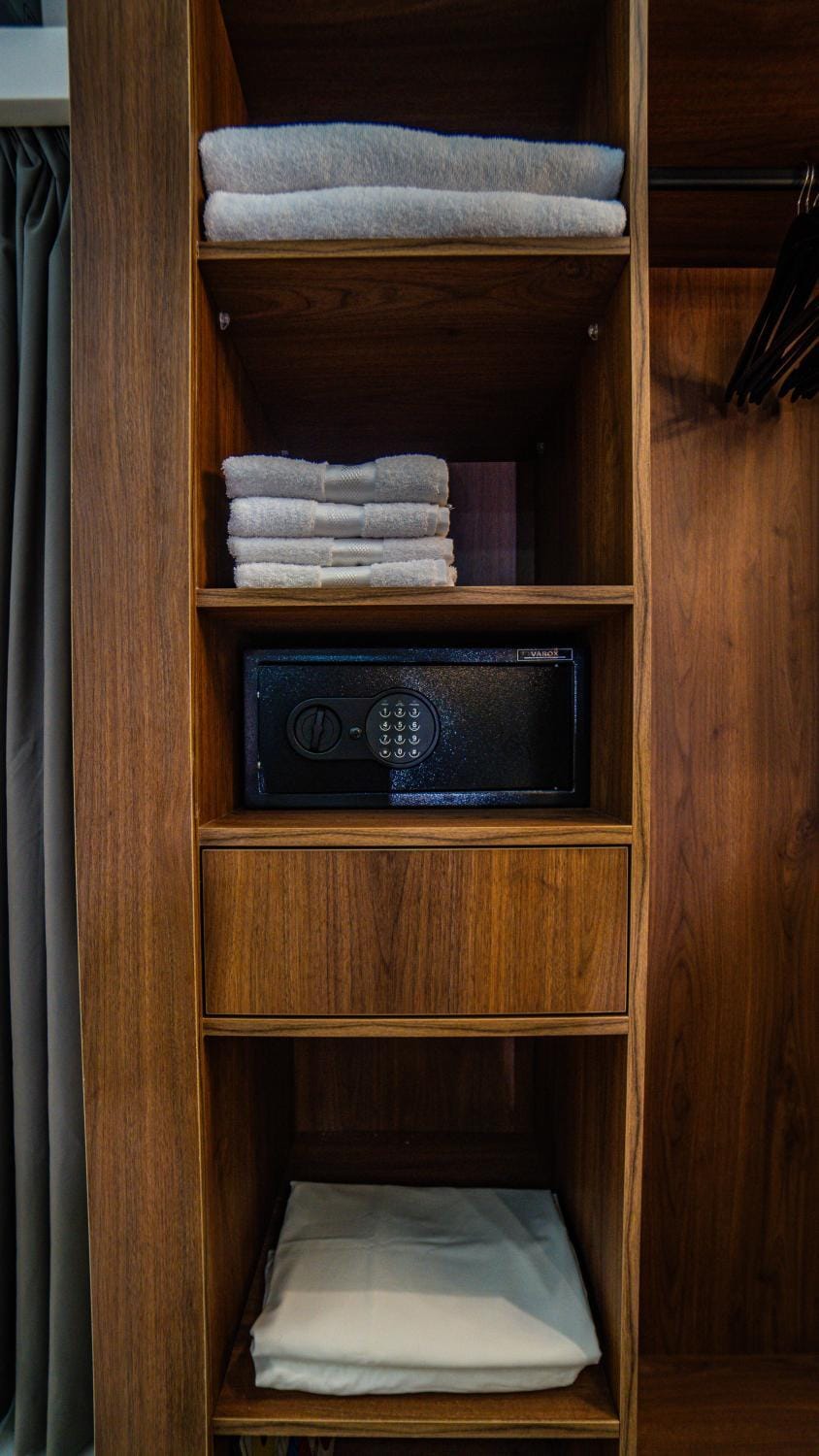 towels, wardrobe