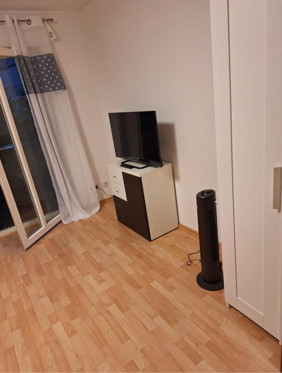 Kleines Appartement mit Terasse Apartment in Karlsruhe