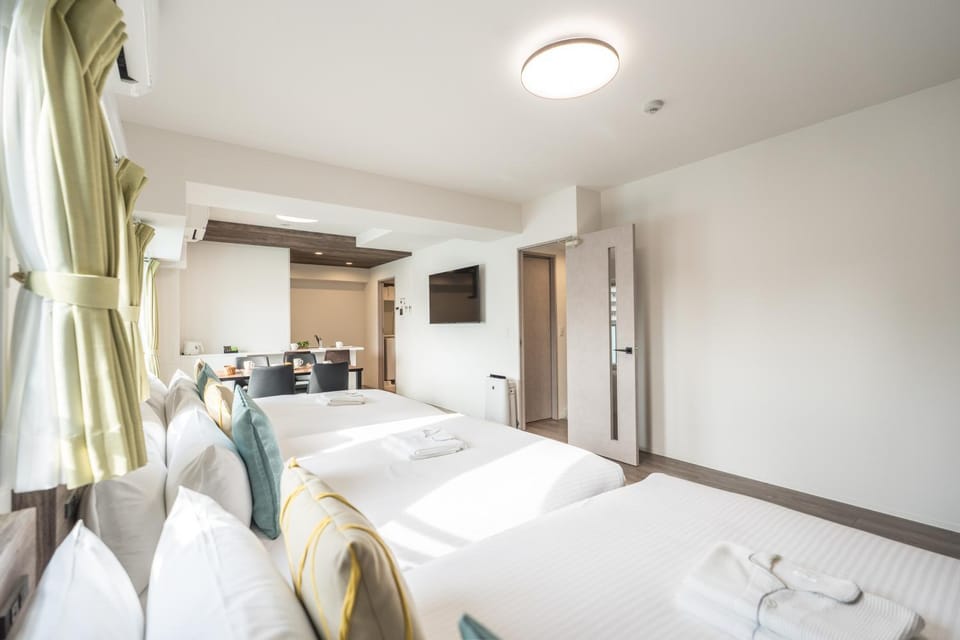 Bed, TV and multimedia, Kitchen or kitchenette, Living room, Photo of the whole room, Dining area, Bedroom, kitchen