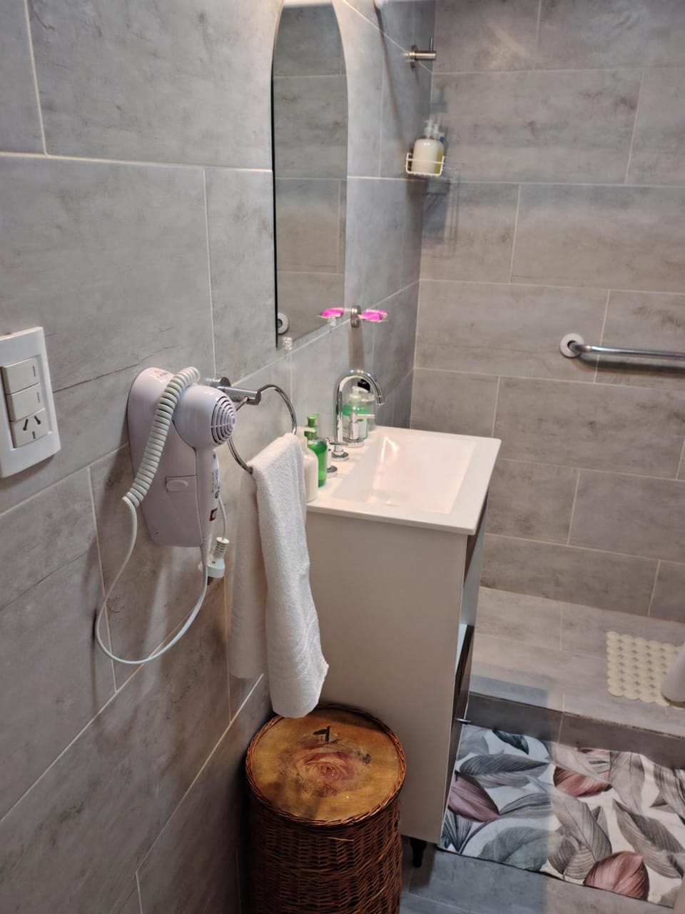 Shower, Bathroom