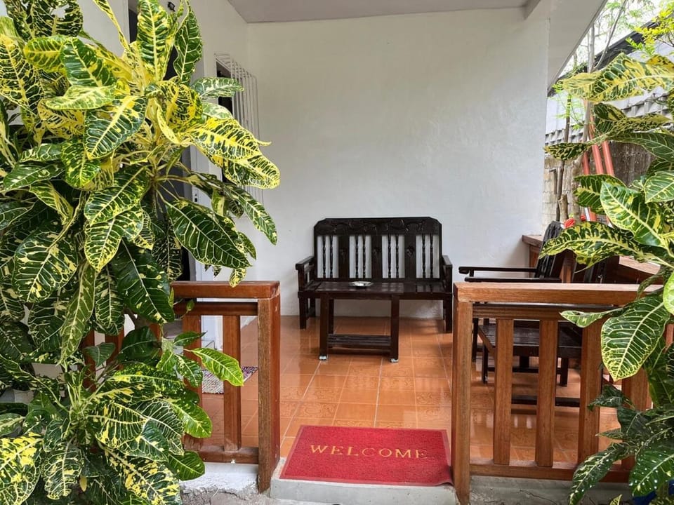 2BR spacious 600mbps 4 minutes walk to the beach House in General Luna