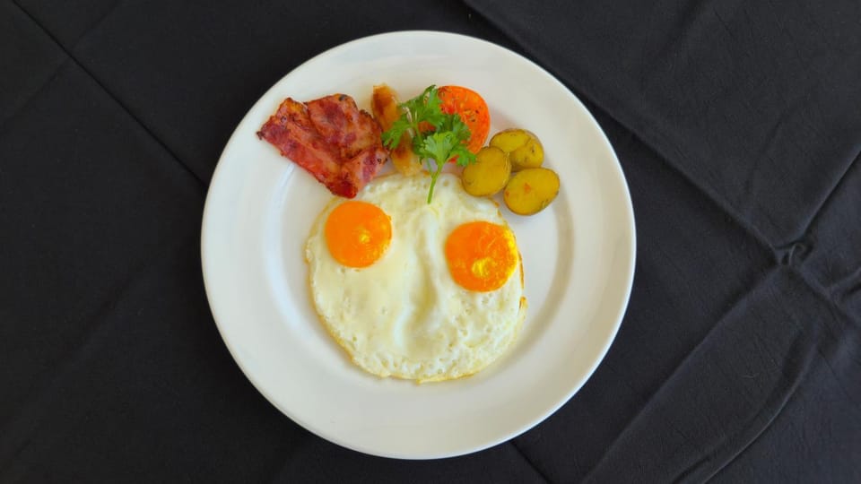 Restaurant/places to eat, Food and drinks, Food