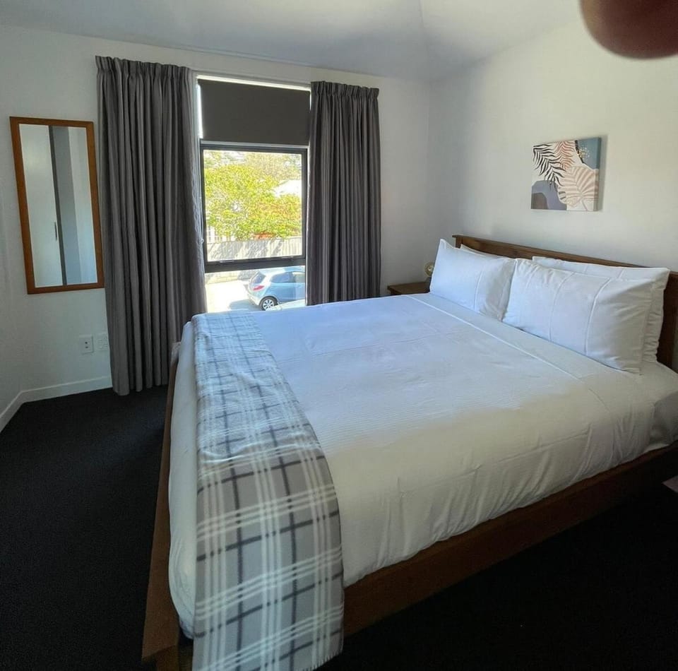 Executive Townhouse in Island Bay with Free Parking House in Wellington
