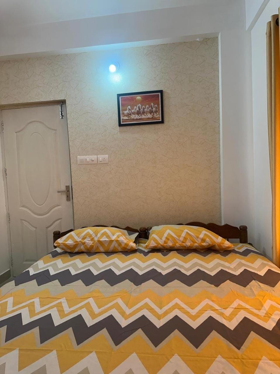 Guruvayur Soorya Madhavam Apartment B10, Shruthi, close to Temple, only150 Mtrs to North Nada Apartment in Kerala