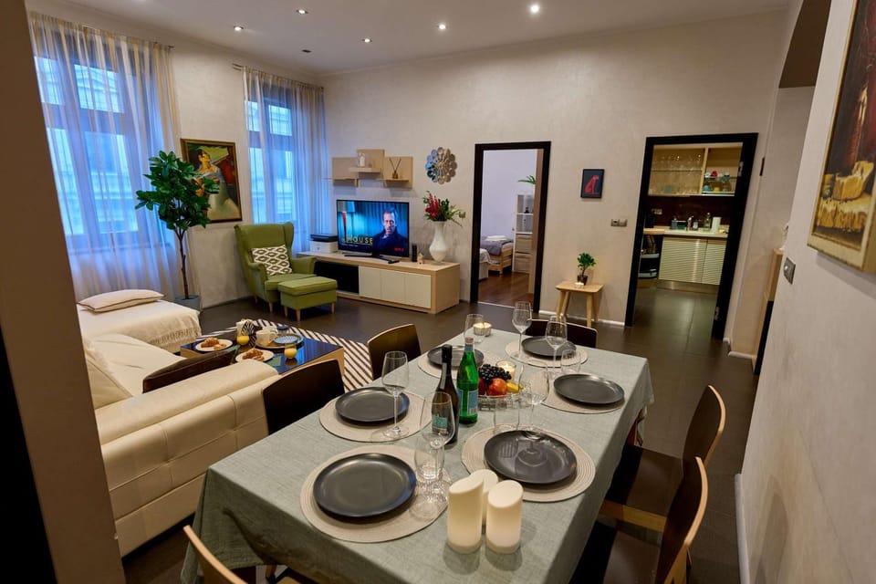 Heart of Prague Stylish 3BR Apartment Apartment in Prague