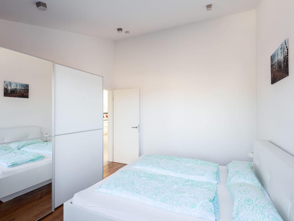 Bed, Decorative detail, Bedroom, wardrobe